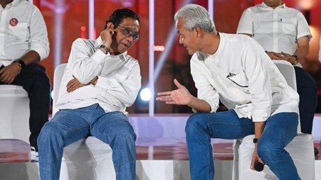 BAKAL CAPRES DAN CAWAPRES: ANIES-MUHAIMIN DAN GANJAR-MAHFUD MD DAFTAR KE KPU